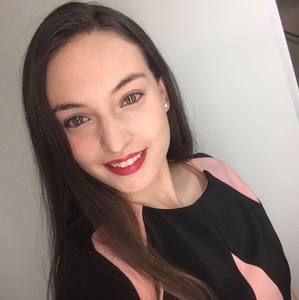 Meet your Posher, Claire